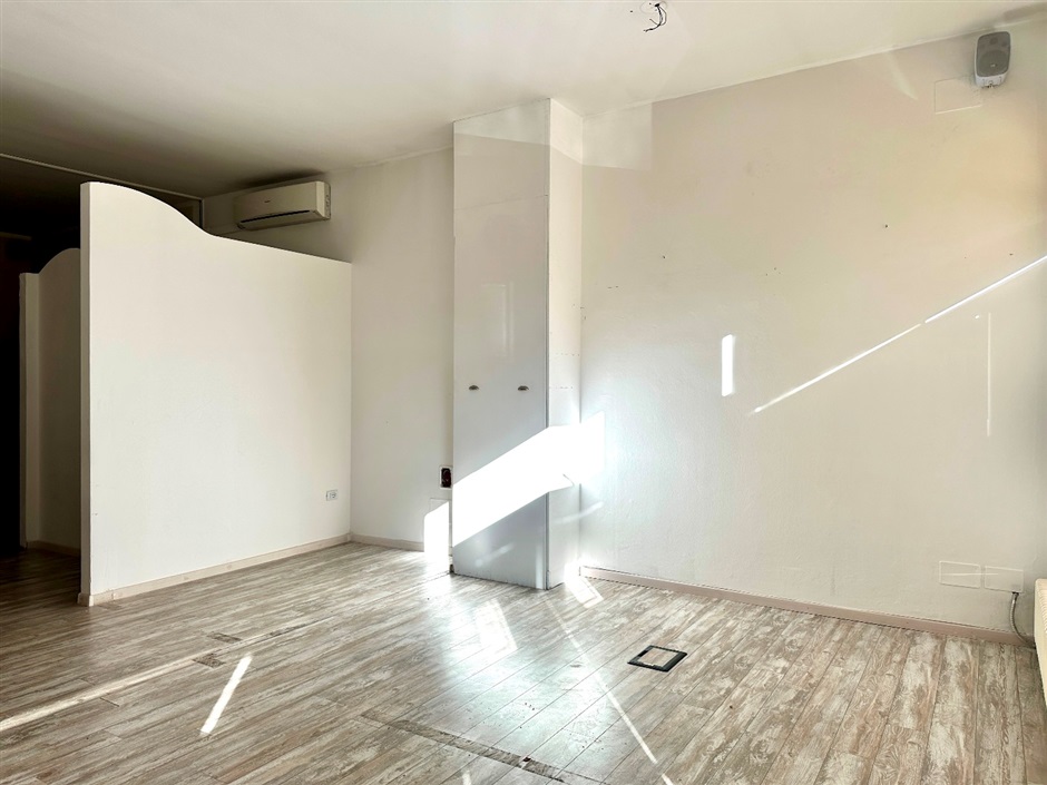 attivita-commerciale-in-affitto-locazione---merano-5 attivita-commerciale-in-affitto-locazione---merano-5